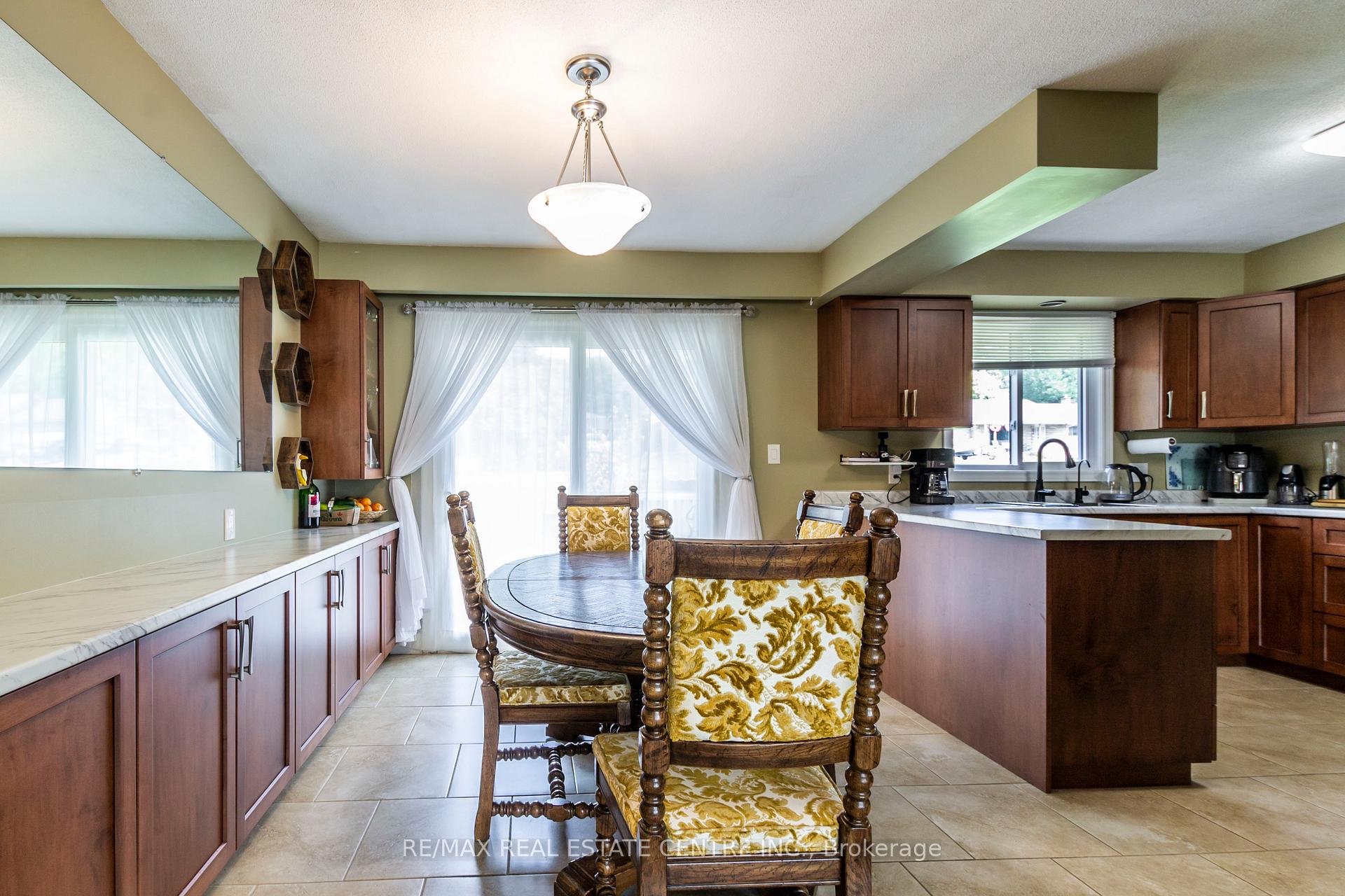 Photo 10 of 20 Ridout Street, Brockton — HOMEH