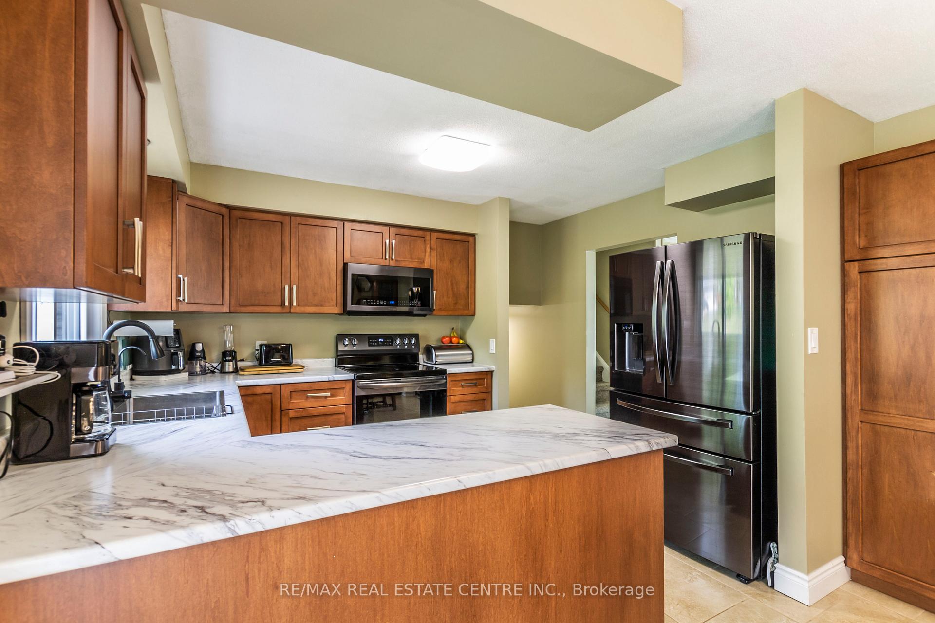Photo 12 of 20 Ridout Street, Brockton — HOMEH