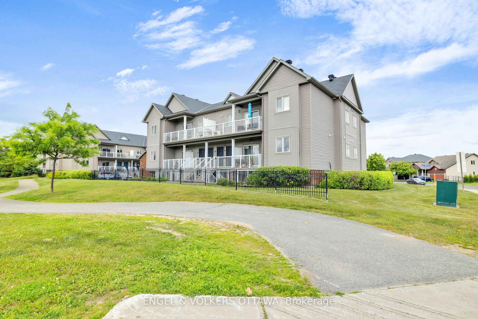 Photo 5 of Unit 4, 44 Sternes Private, Ottawa, Springridge/East Village — HOMEH
