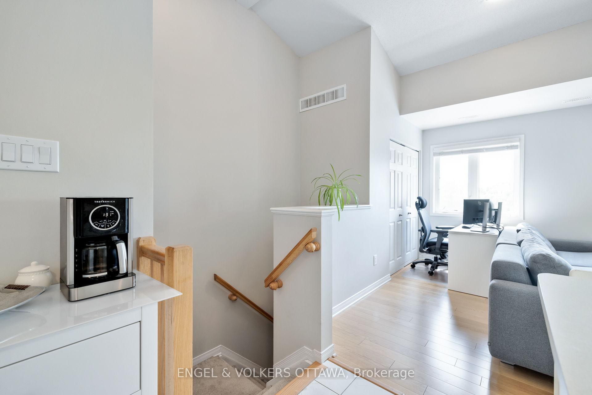 Photo 9 of Unit 4, 44 Sternes Private, Ottawa, Springridge/East Village — HOMEH