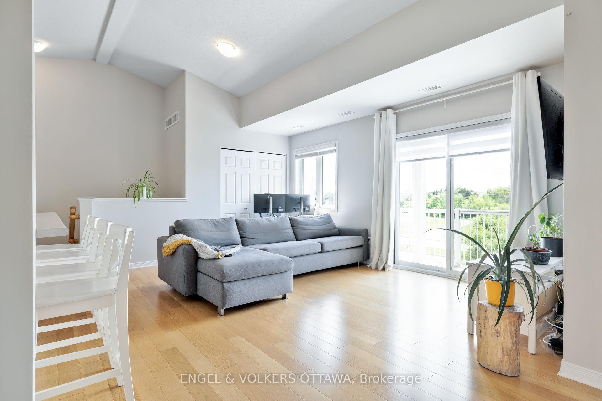 Photo 16 of Unit 4, 44 Sternes Private, Ottawa, Springridge/East Village — HOMEH