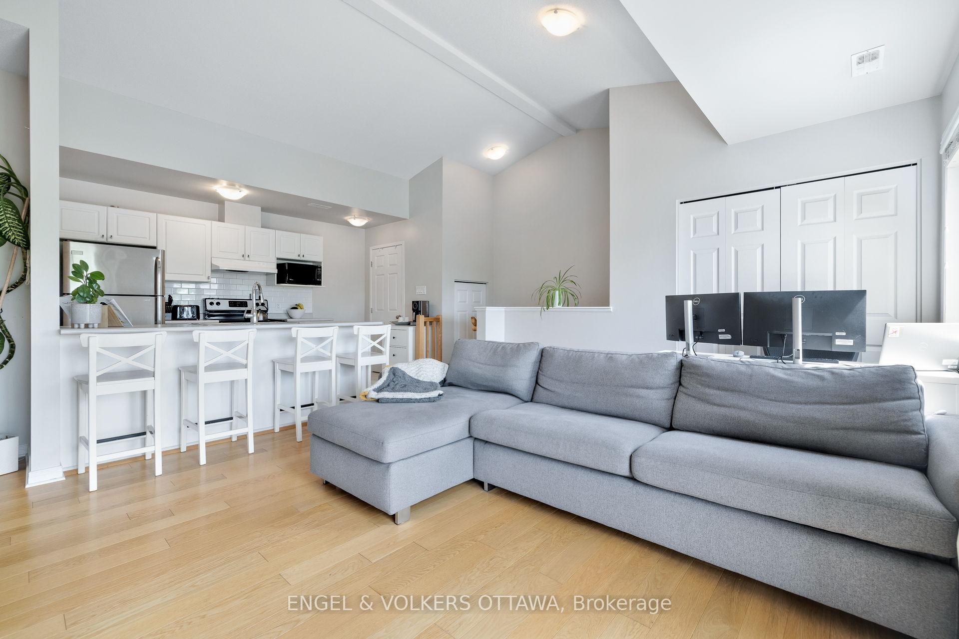 Photo 18 of Unit 4, 44 Sternes Private, Ottawa, Springridge/East Village — HOMEH