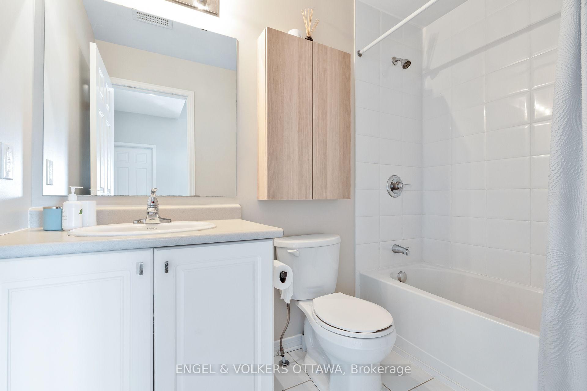 Photo 31 of Unit 4, 44 Sternes Private, Ottawa, Springridge/East Village — HOMEH