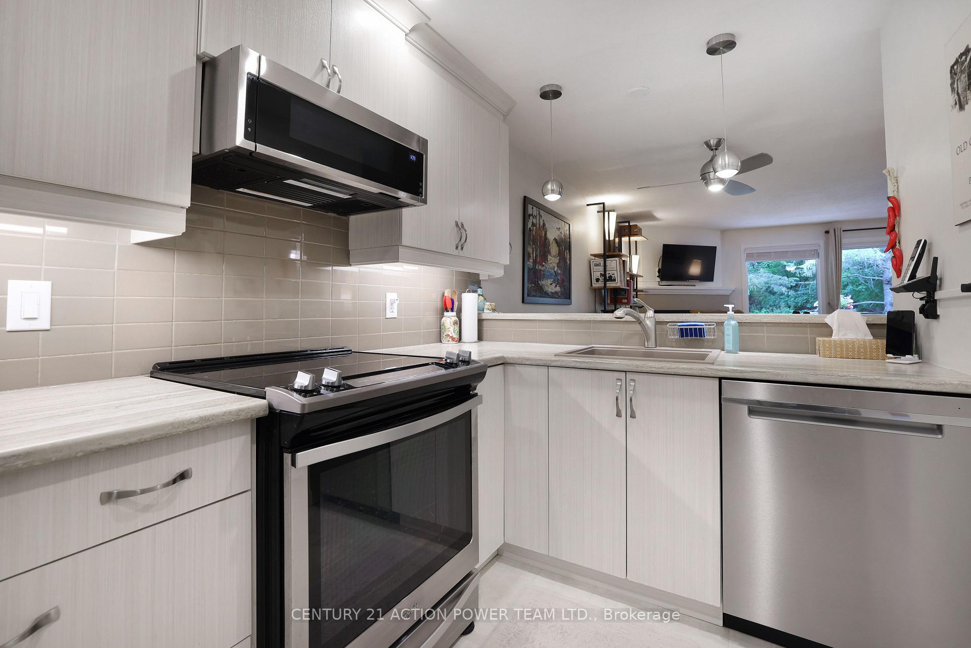 Photo 30 of Unit A, 6746 Jeanne D'Arc Boulevard, Ottawa, Convent Glen North — HOMEH