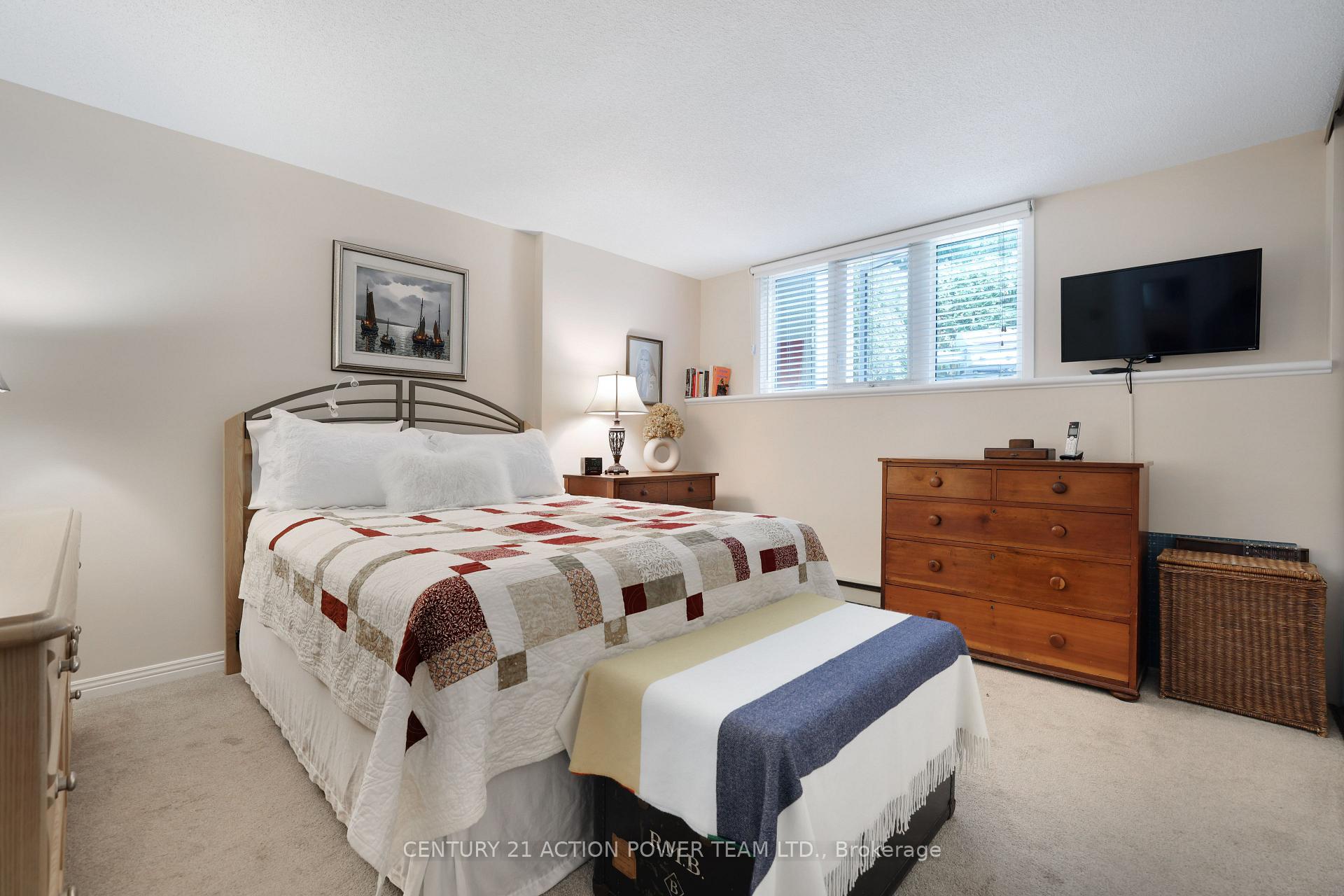 Photo 36 of Unit A, 6746 Jeanne D'Arc Boulevard, Ottawa, Convent Glen North — HOMEH