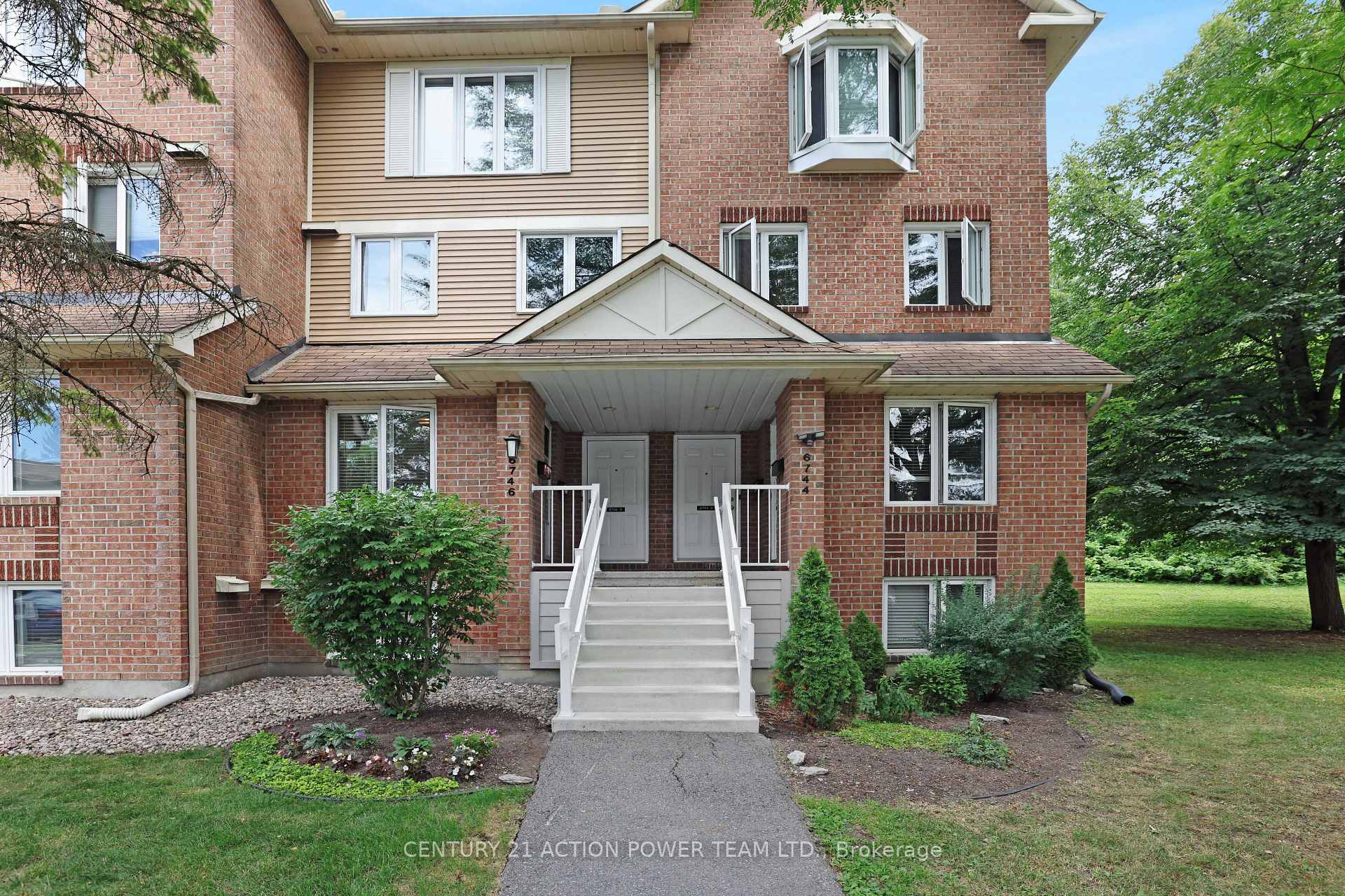 Photo 3 of Unit A, 6746 Jeanne D'Arc Boulevard, Ottawa, Convent Glen North — HOMEH