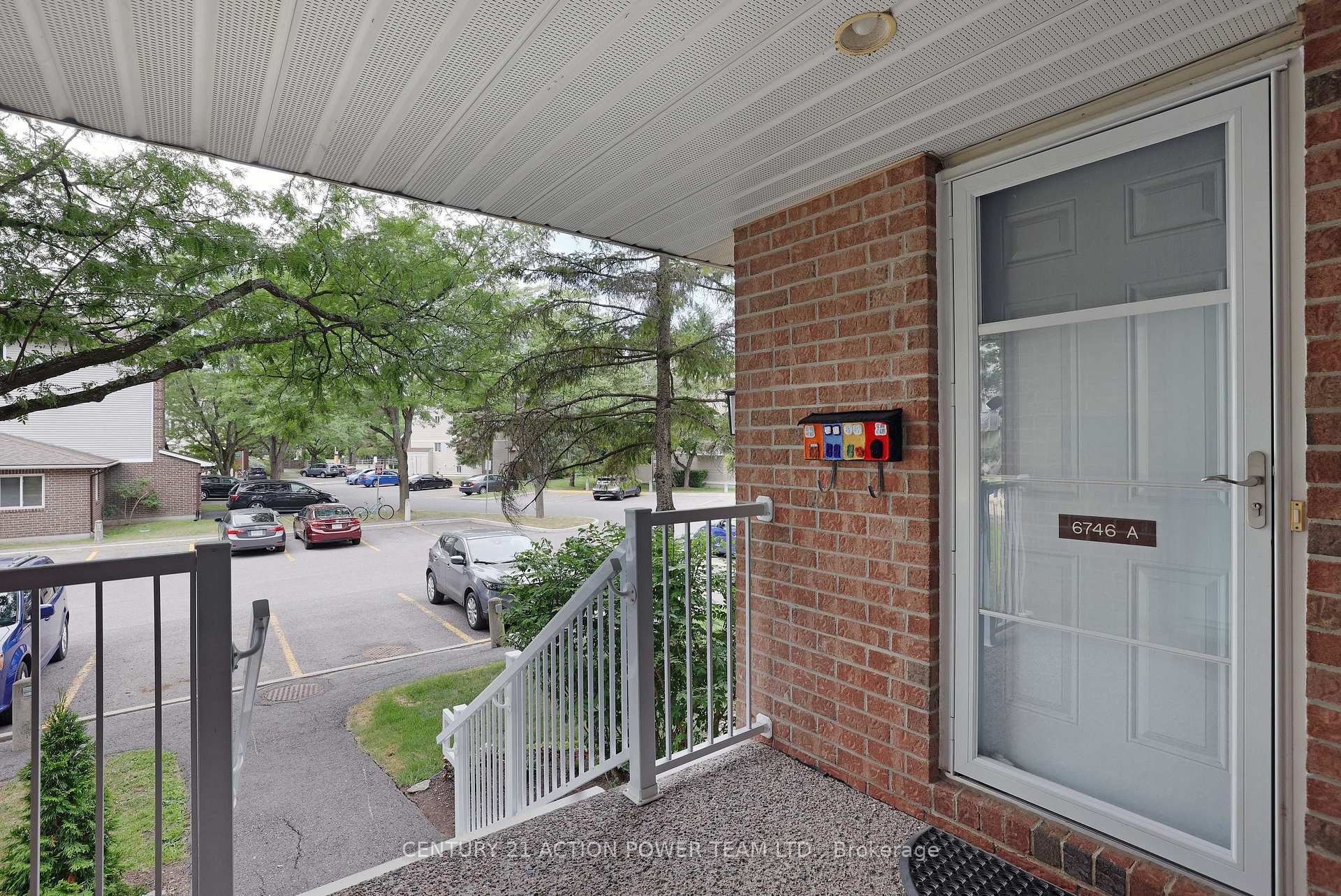 Photo 5 of Unit A, 6746 Jeanne D'Arc Boulevard, Ottawa, Convent Glen North — HOMEH