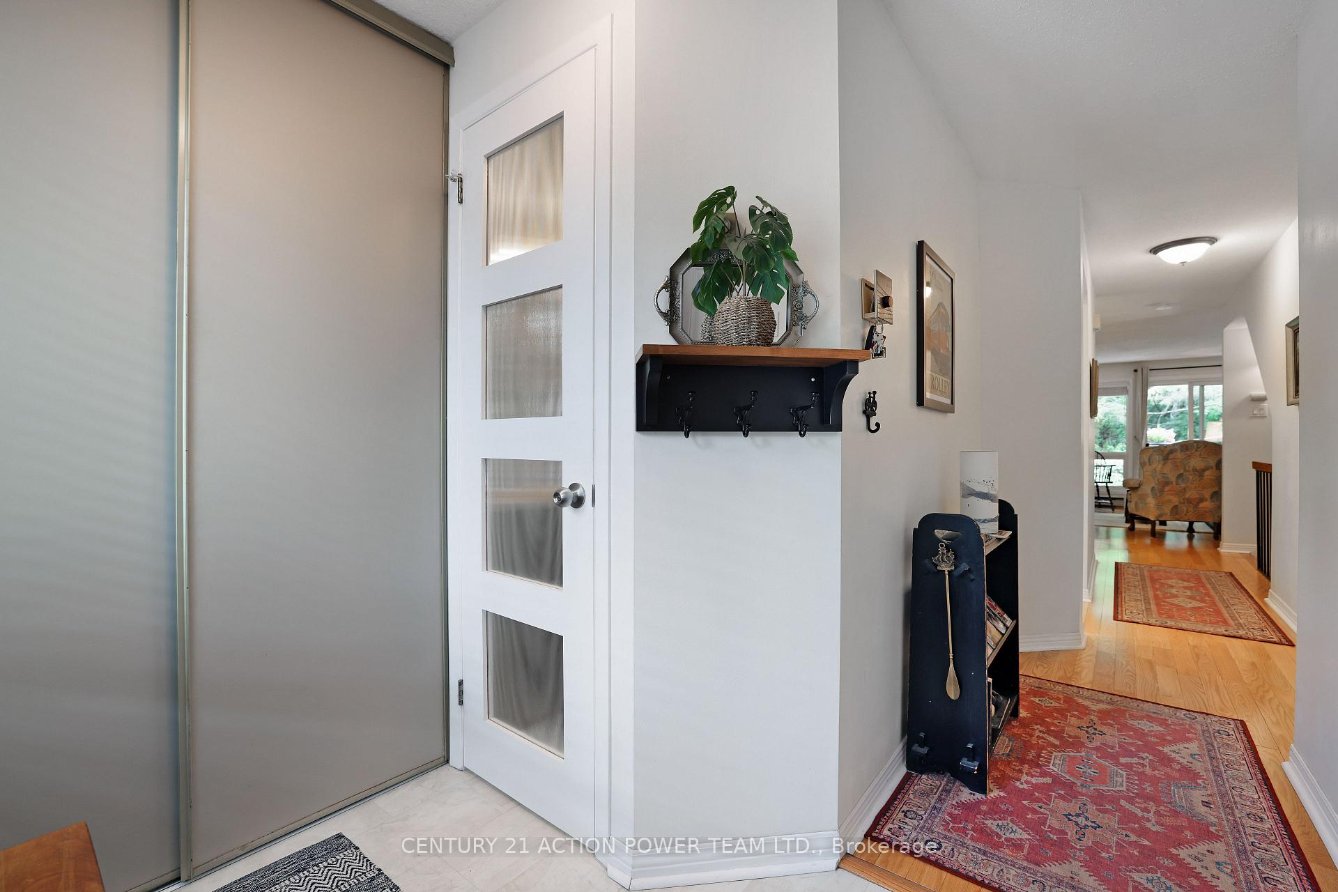 Photo 7 of Unit A, 6746 Jeanne D'Arc Boulevard, Ottawa, Convent Glen North — HOMEH