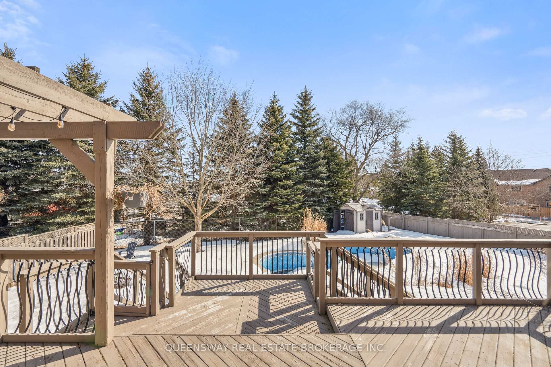 Photo 19 of 55 Golden Eagle Way, Barrie, Little Lake — HOMEH