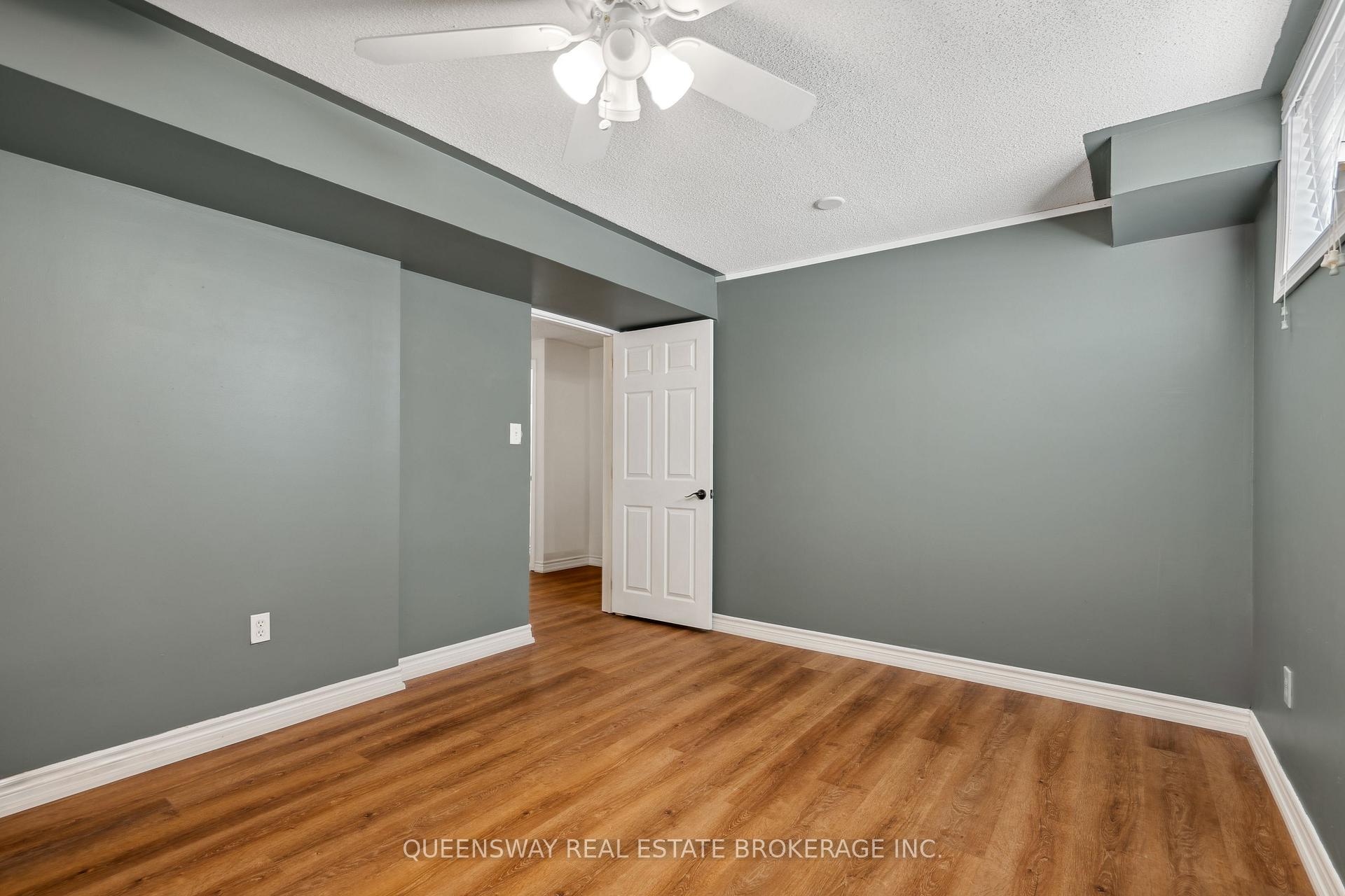 Photo 36 of 55 Golden Eagle Way, Barrie, Little Lake — HOMEH