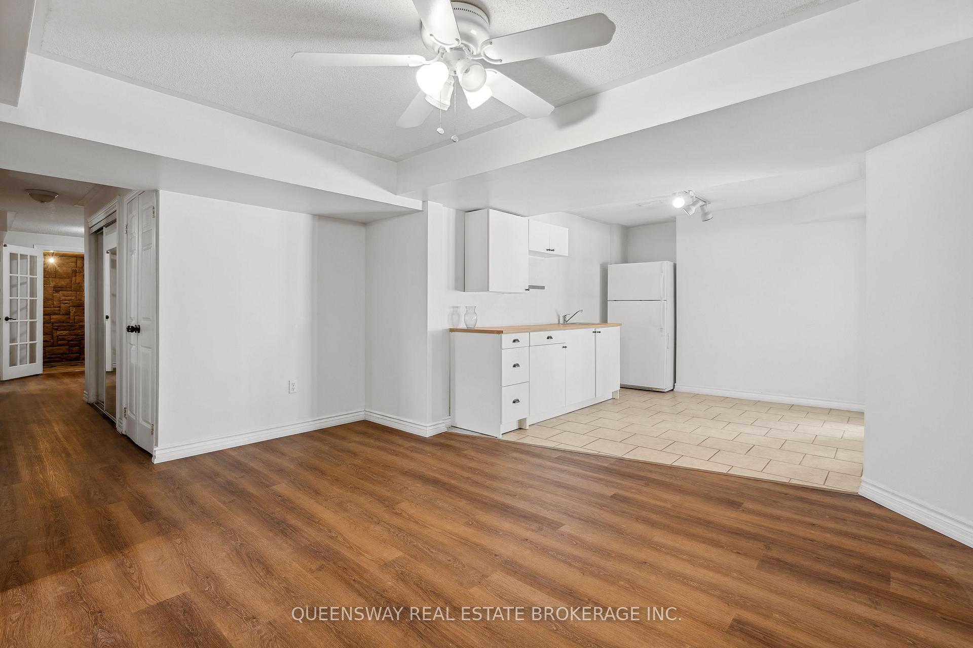 Photo 42 of 55 Golden Eagle Way, Barrie, Little Lake — HOMEH