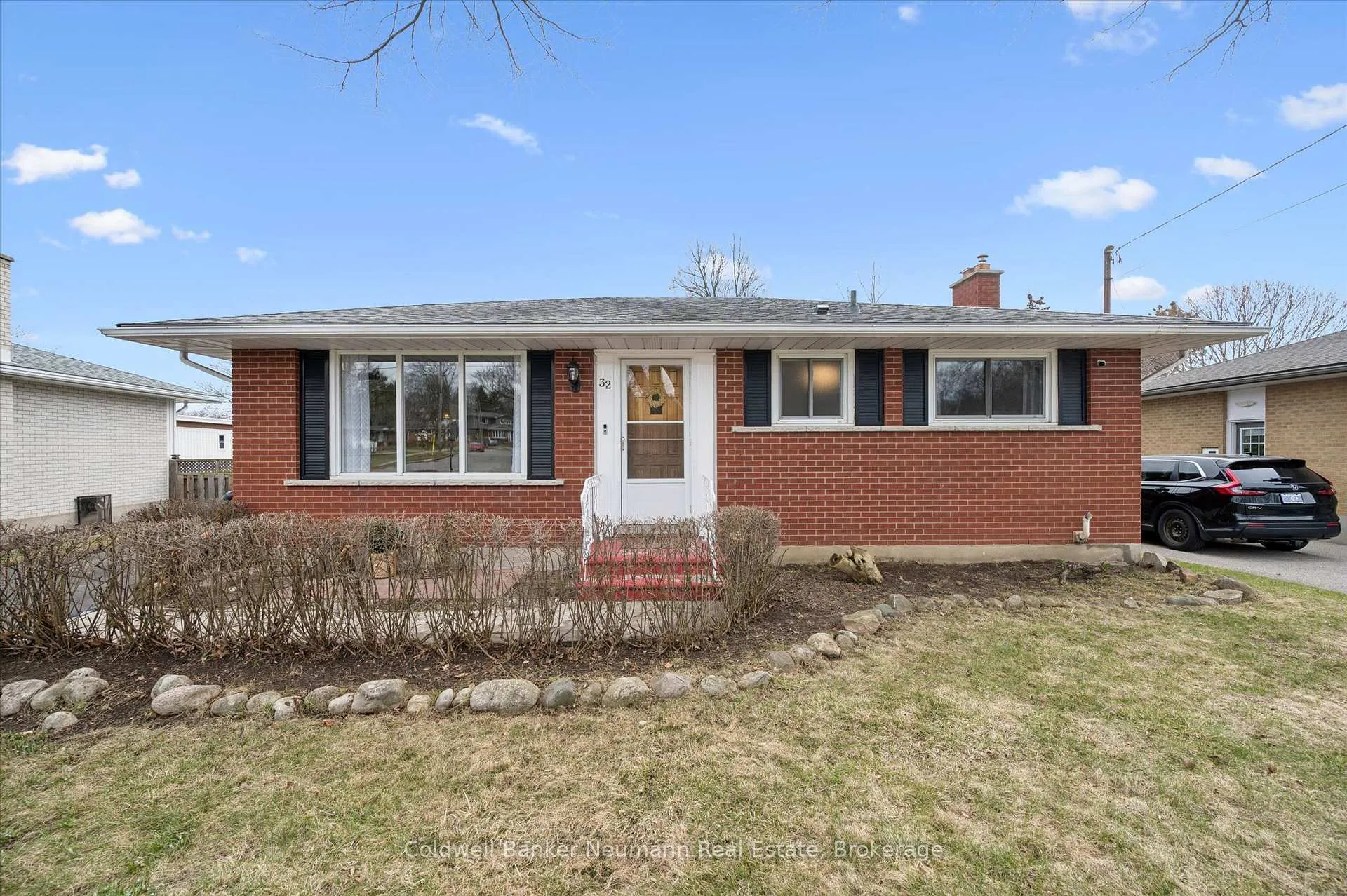 Photo 1 of 32 Sleeman Avenue, Guelph, Junction/Onward Willow — HOMEH