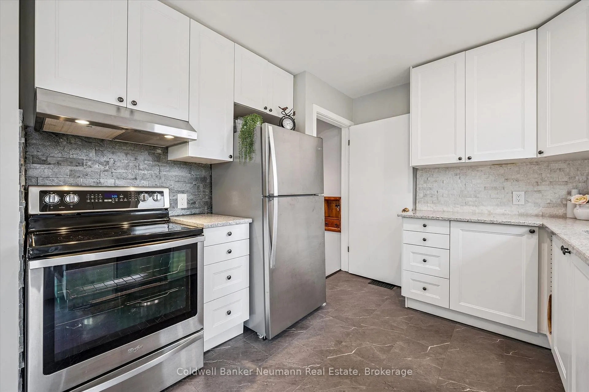 Photo 9 of 32 Sleeman Avenue, Guelph, Junction/Onward Willow — HOMEH