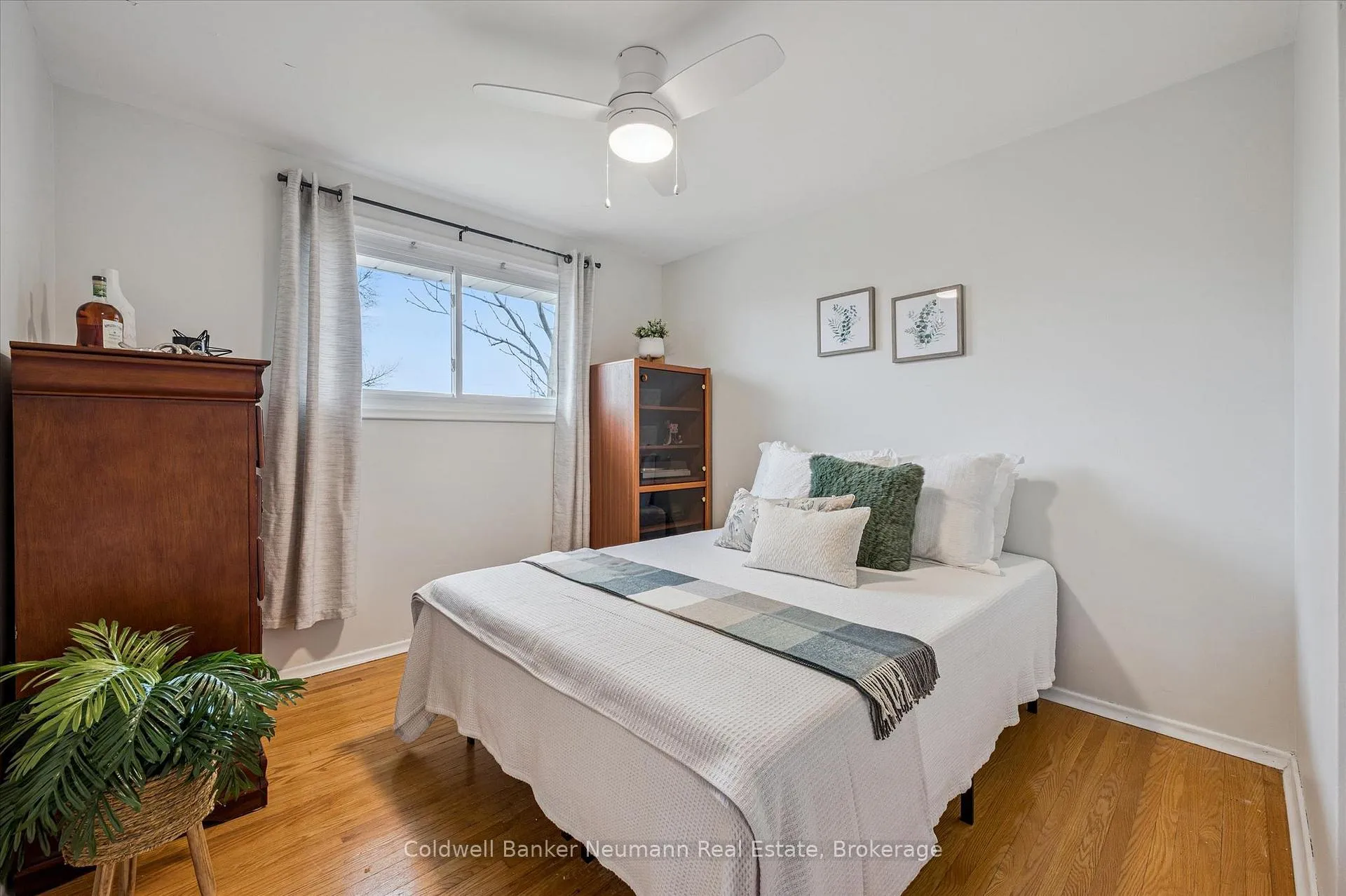 Photo 16 of 32 Sleeman Avenue, Guelph, Junction/Onward Willow — HOMEH
