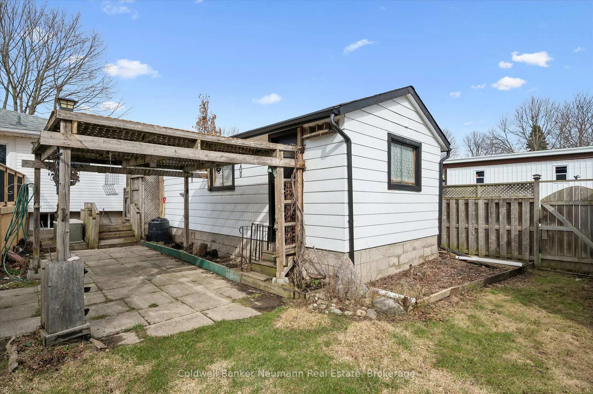 Photo 30 of 32 Sleeman Avenue, Guelph, Junction/Onward Willow — HOMEH