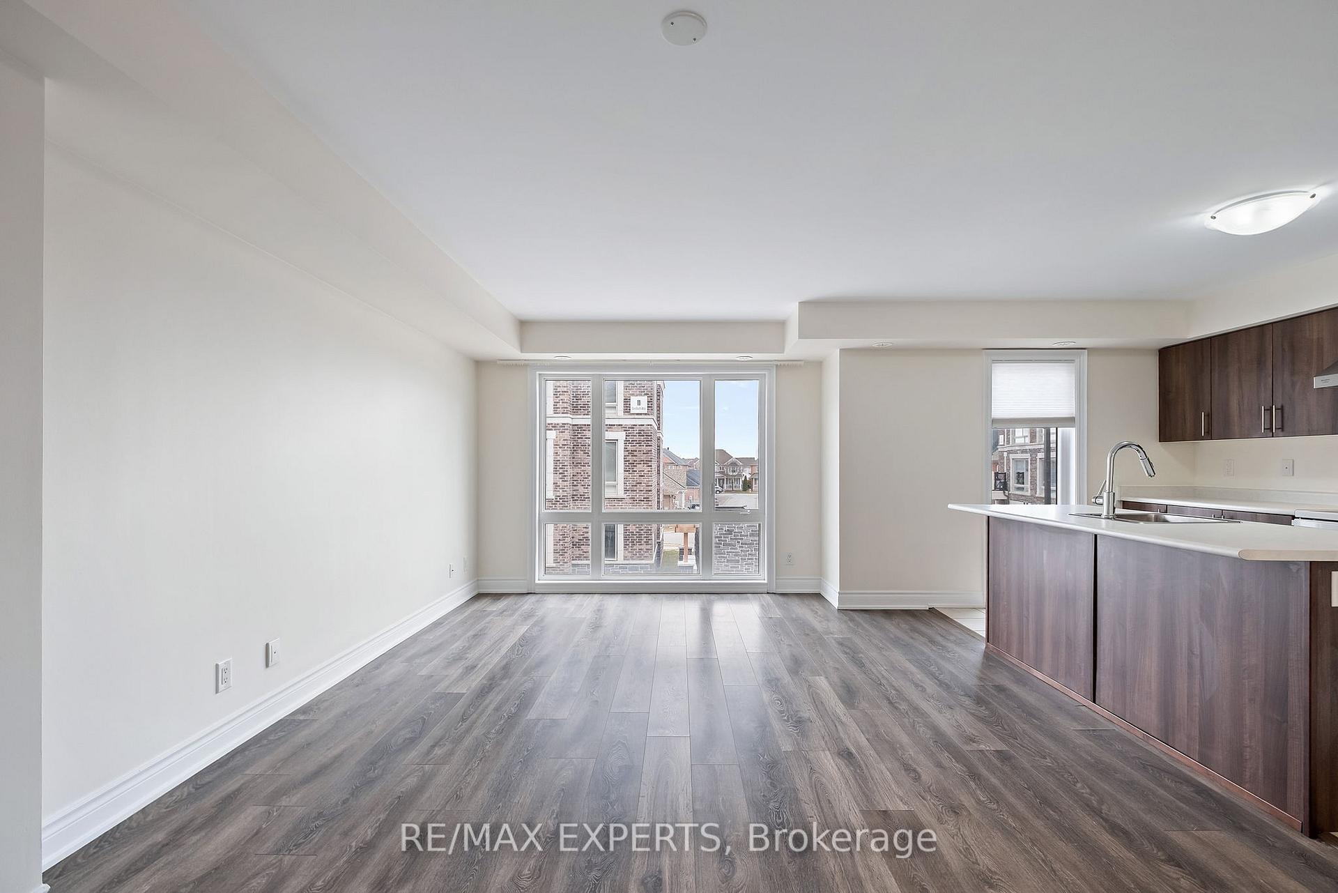 Photo 7 of Unit 204, 10 Dunsheath Way, Markham, Cornell — HOMEH