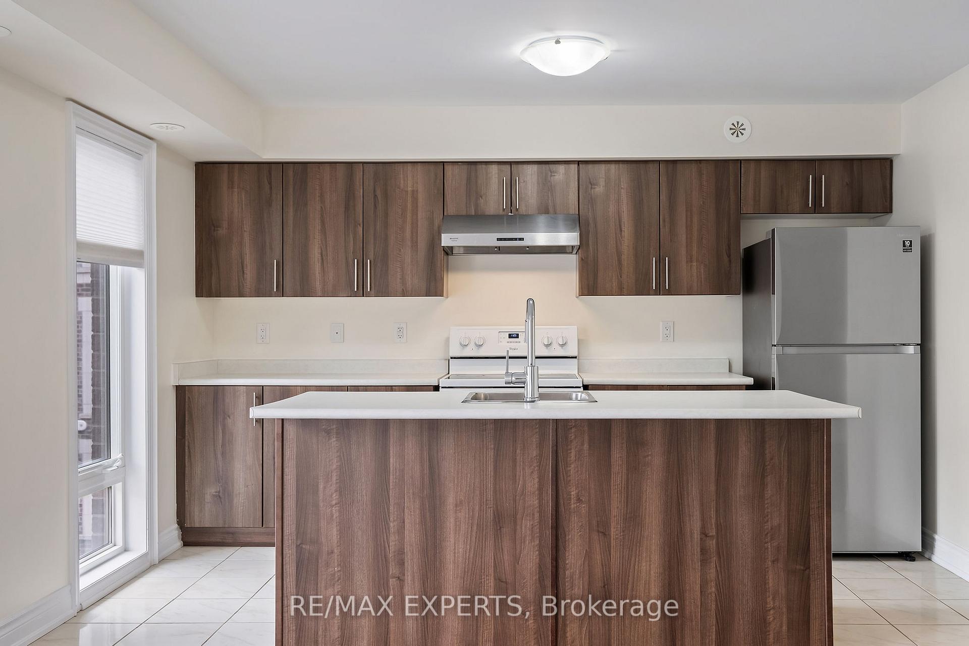 Photo 12 of Unit 204, 10 Dunsheath Way, Markham, Cornell — HOMEH