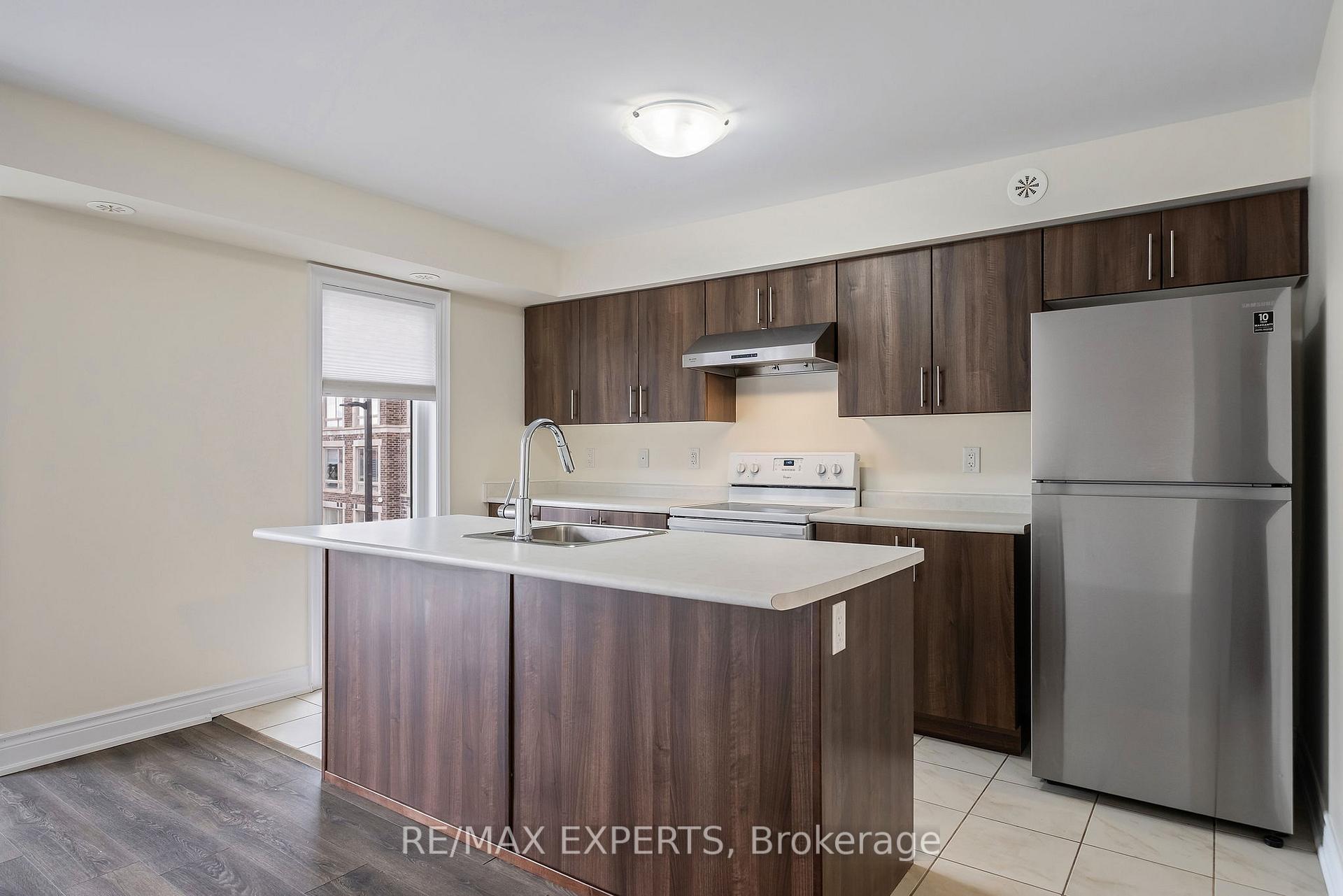 Photo 13 of Unit 204, 10 Dunsheath Way, Markham, Cornell — HOMEH