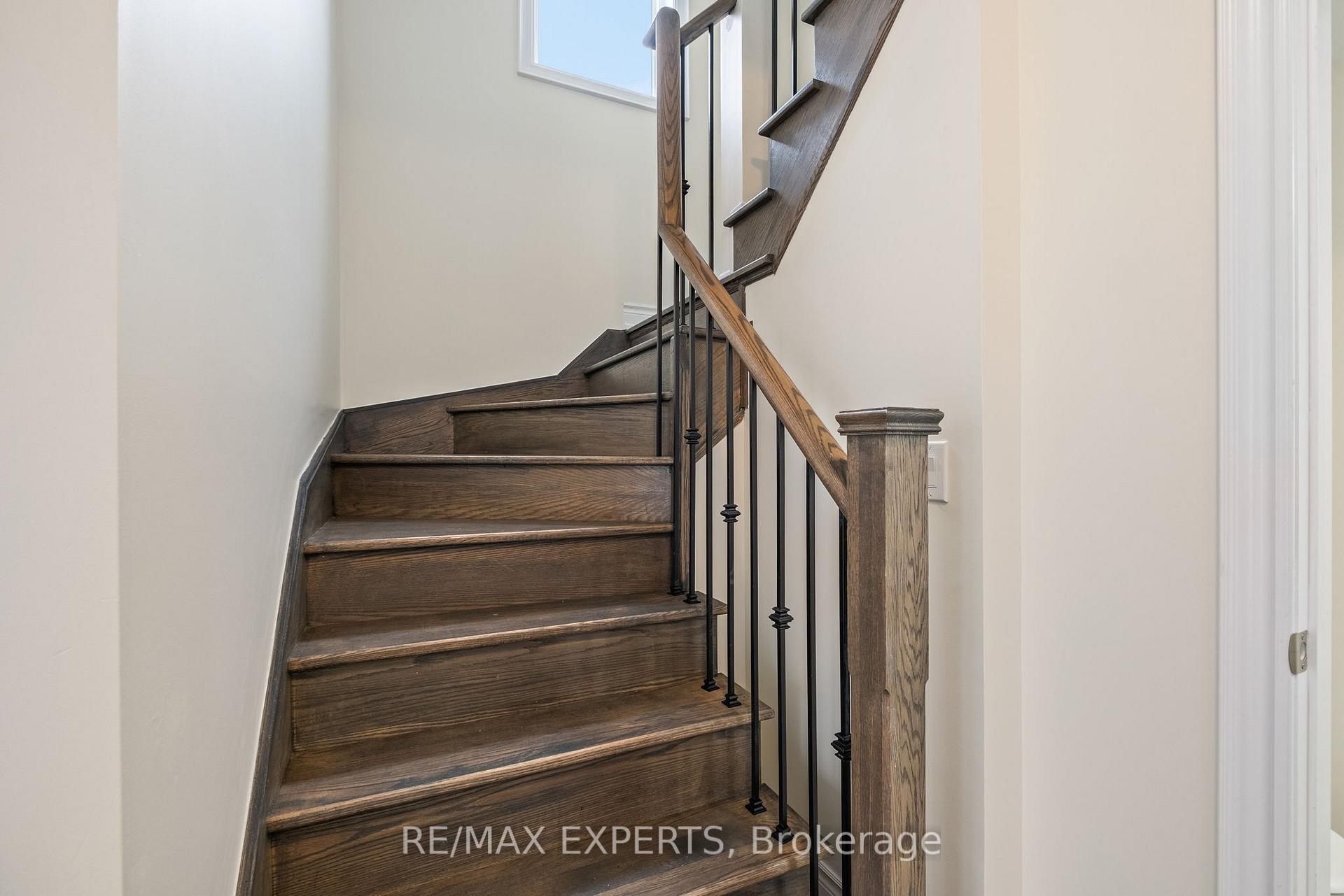Photo 17 of Unit 204, 10 Dunsheath Way, Markham, Cornell — HOMEH