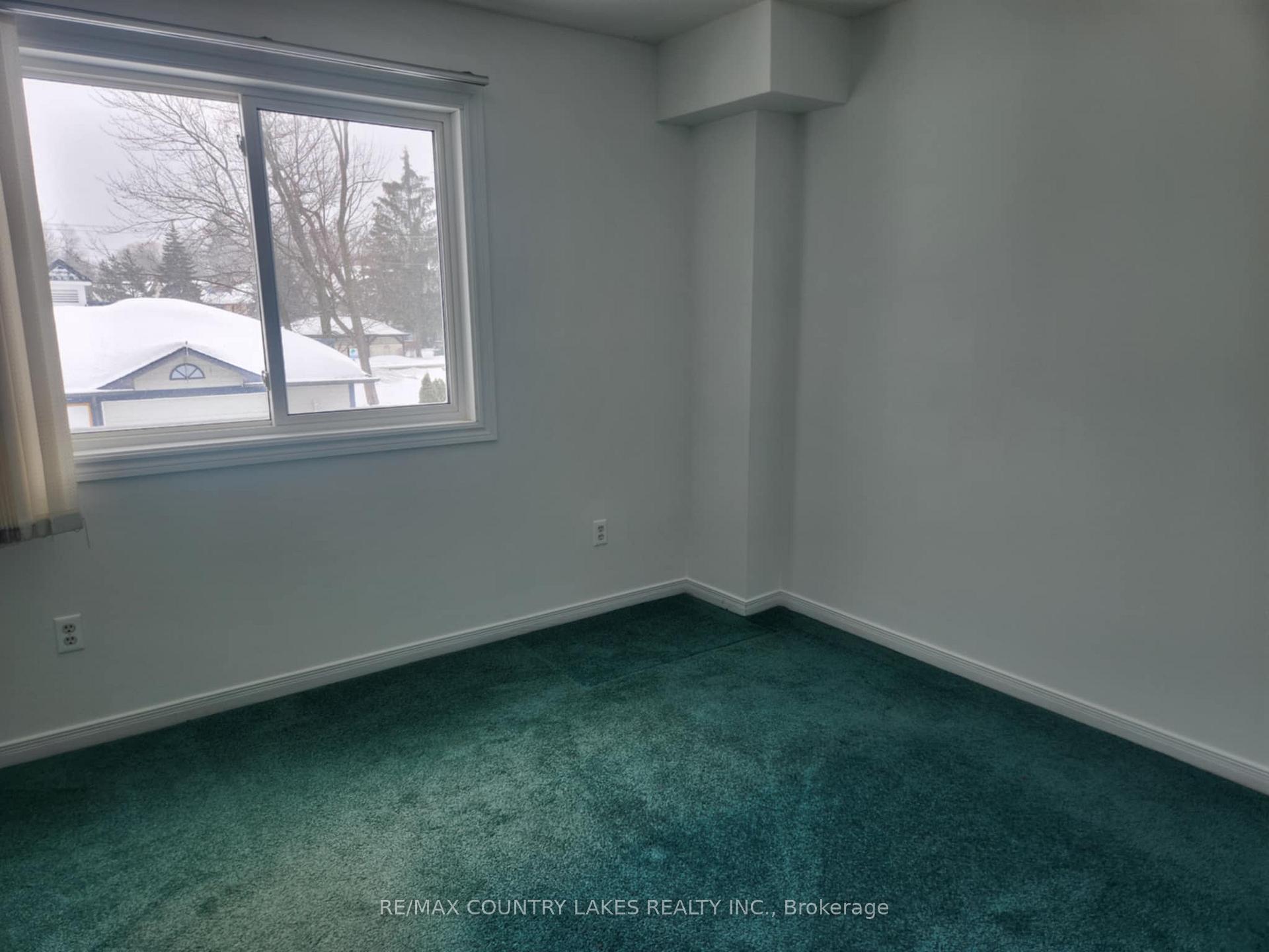 Photo 4 of Unit 8, 10 Laguna Parkway, Ramara, Brechin — HOMEH