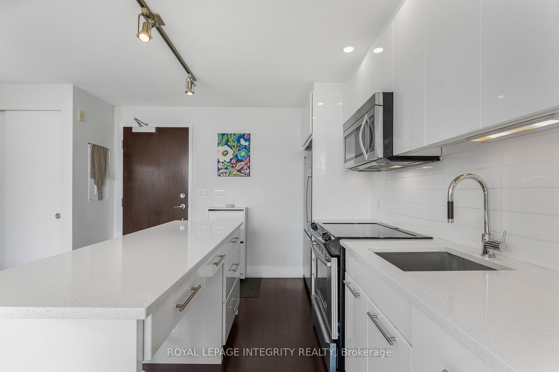 Photo 28 of Unit 811, 360 Patricia Avenue, Ottawa, Westboro South — HOMEH