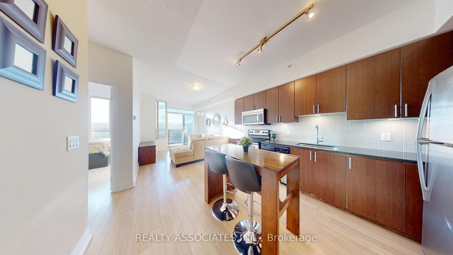 Photo 9 of Unit 1609, 75 North Park Road, Vaughan, Beverley Glen — HOMEH