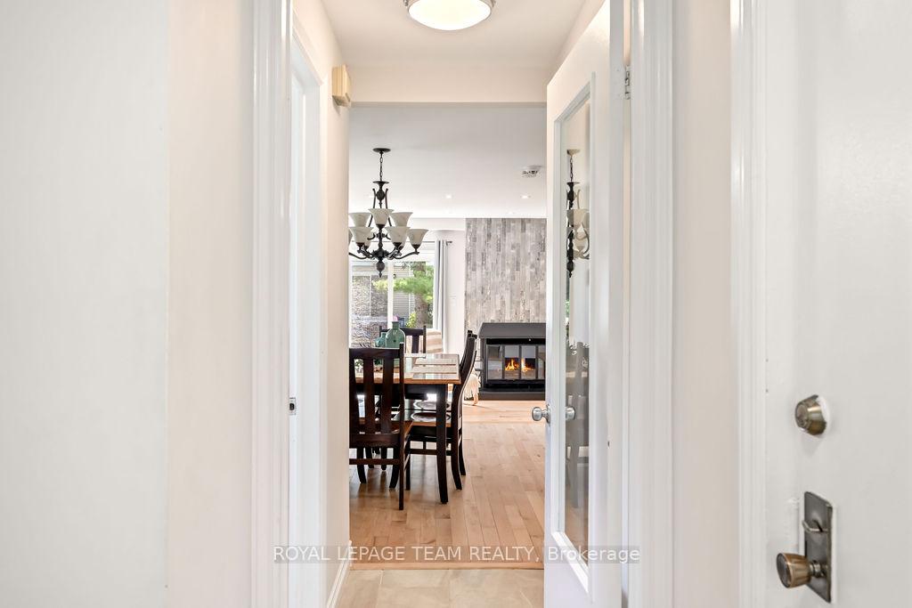 Photo 10 of Unit A, 177 Valley Stream Drive, Ottawa, Leslie Park — HOMEH