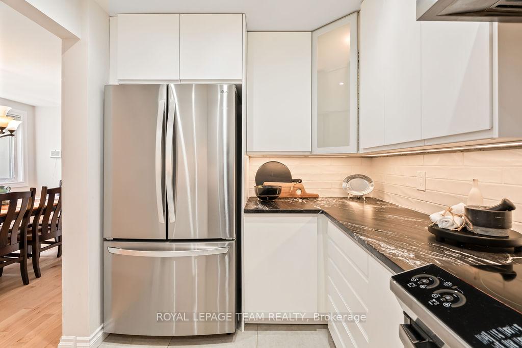 Photo 14 of Unit A, 177 Valley Stream Drive, Ottawa, Leslie Park — HOMEH