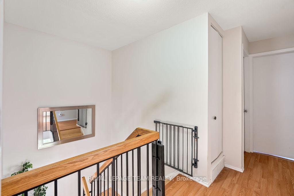 Photo 17 of Unit A, 177 Valley Stream Drive, Ottawa, Leslie Park — HOMEH