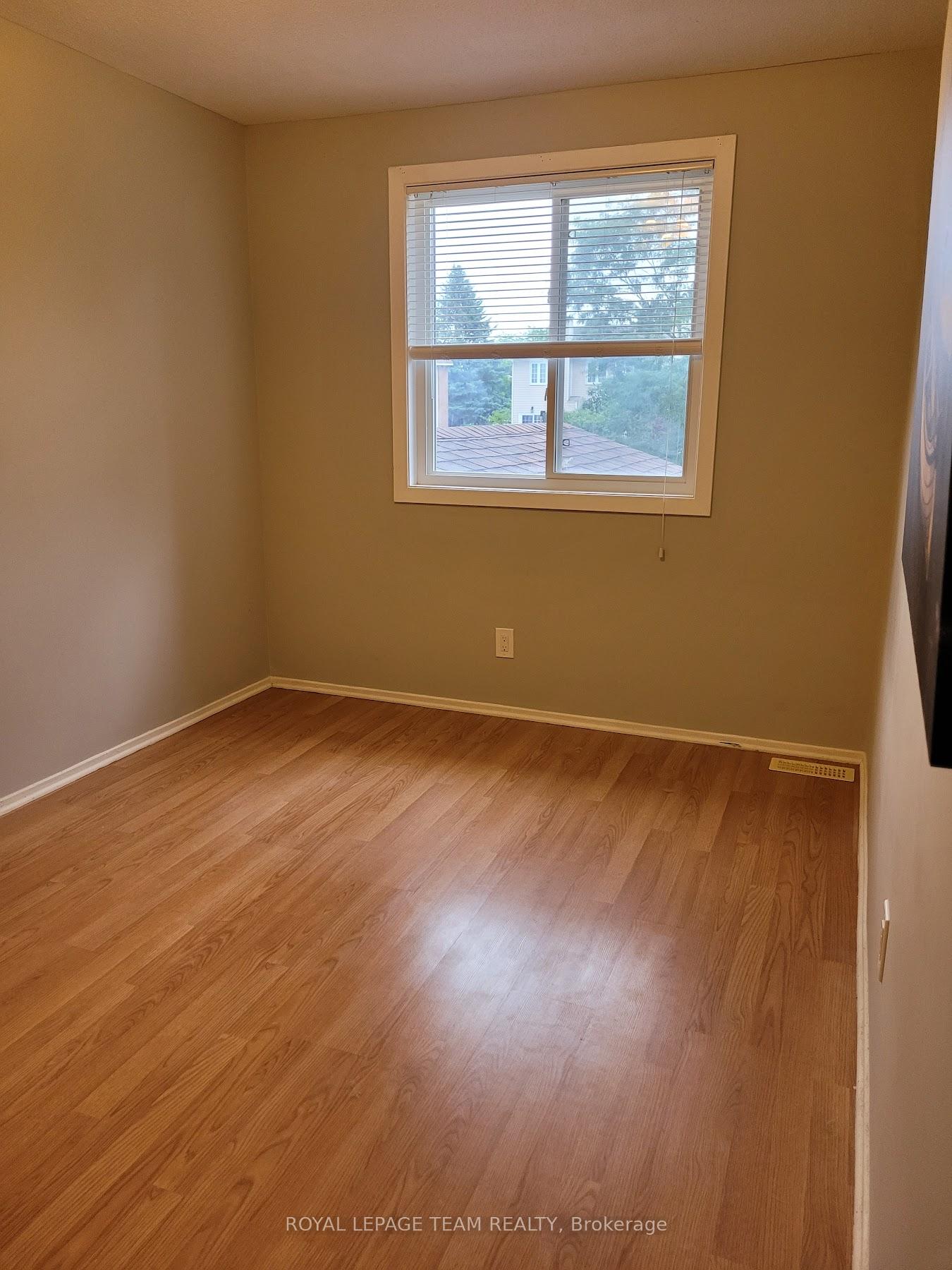Photo 56 of Unit A, 177 Valley Stream Drive, Ottawa, Leslie Park — HOMEH