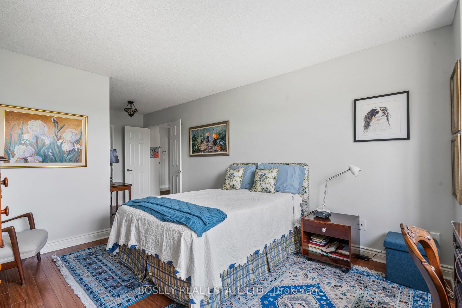 Photo 9 of Unit 410, 14924 Yonge Street S, Aurora, Aurora Highlands — HOMEH