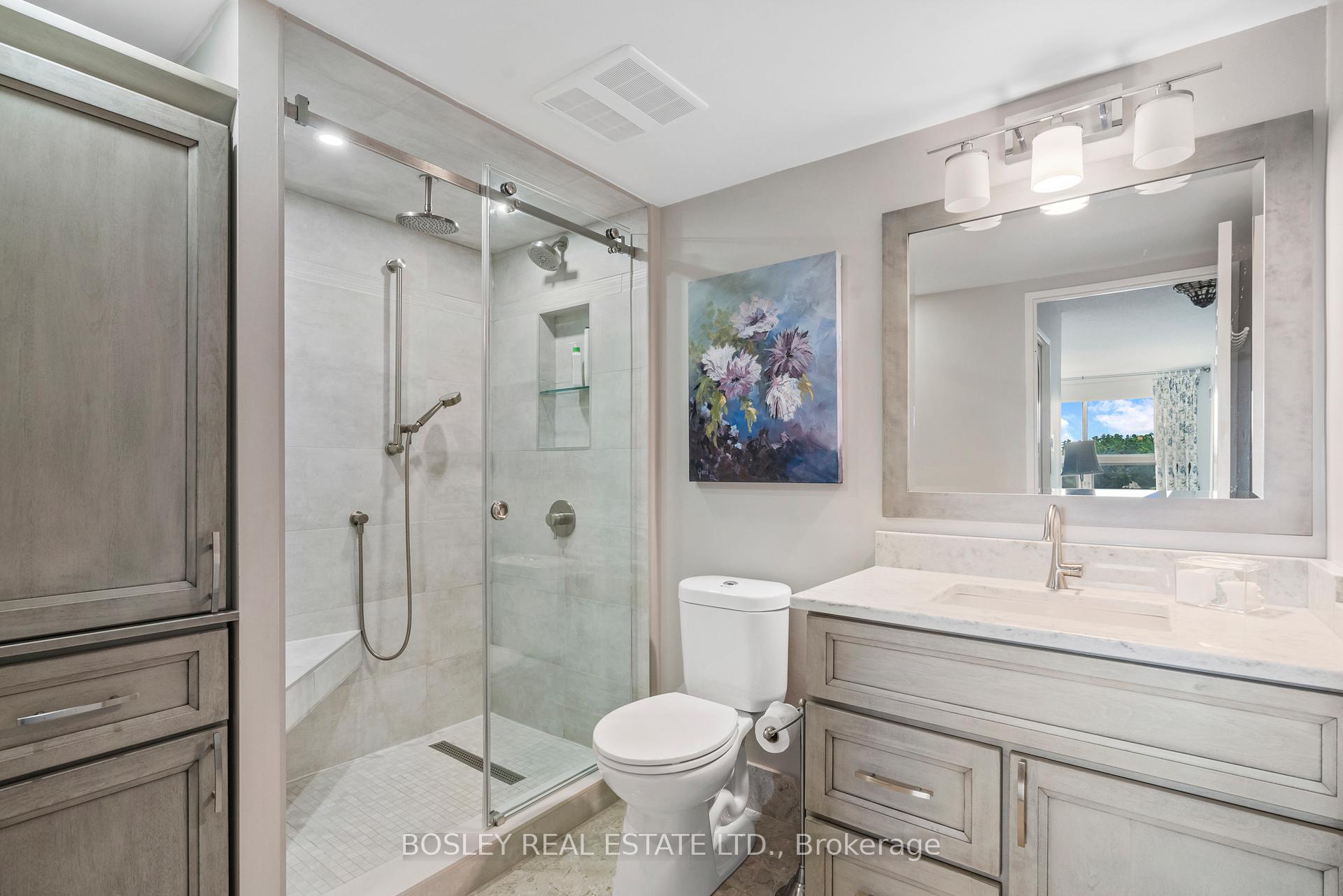 Photo 13 of Unit 410, 14924 Yonge Street S, Aurora, Aurora Highlands — HOMEH