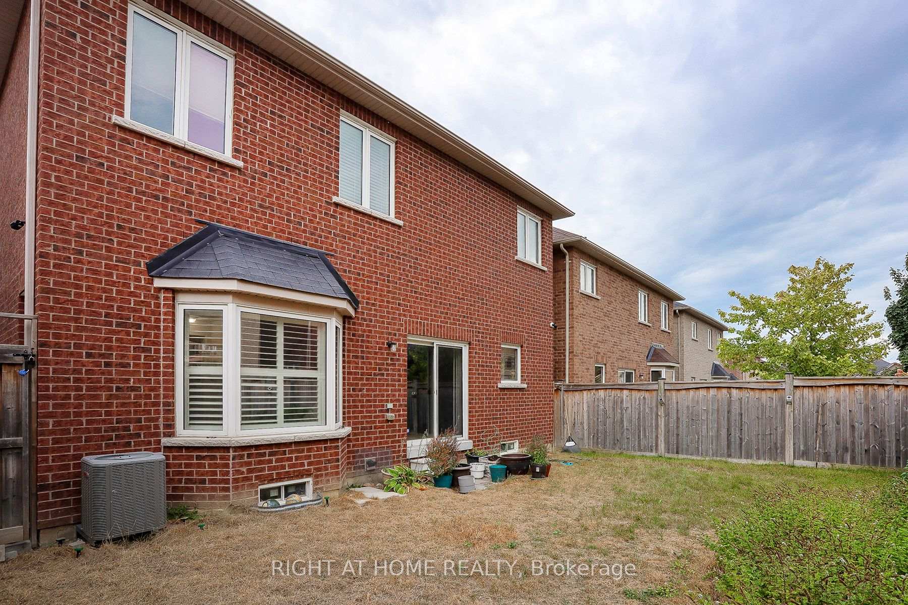 Photo 38 of 102 Gillett Drive, Ajax, Northeast Ajax — HOMEH