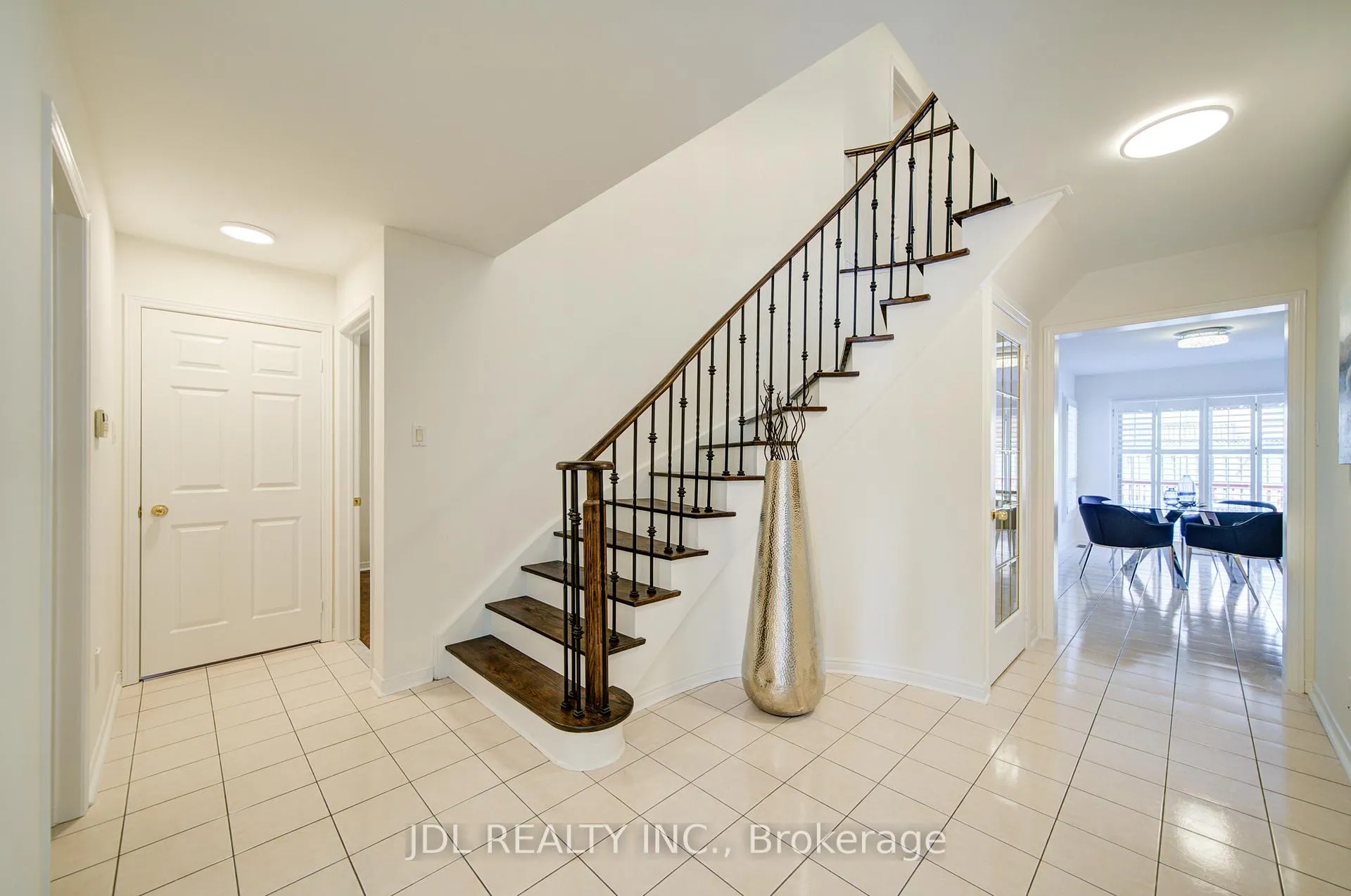 Photo 6 of 50 Summitcrest Drive, Richmond Hill, Devonsleigh — HOMEH