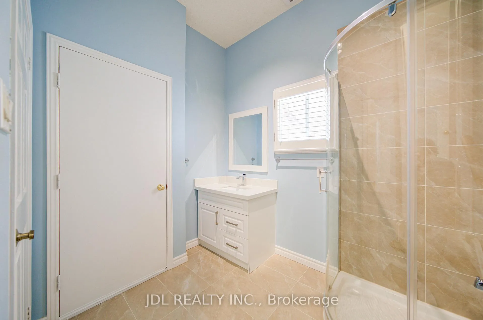 Photo 12 of 50 Summitcrest Drive, Richmond Hill, Devonsleigh — HOMEH