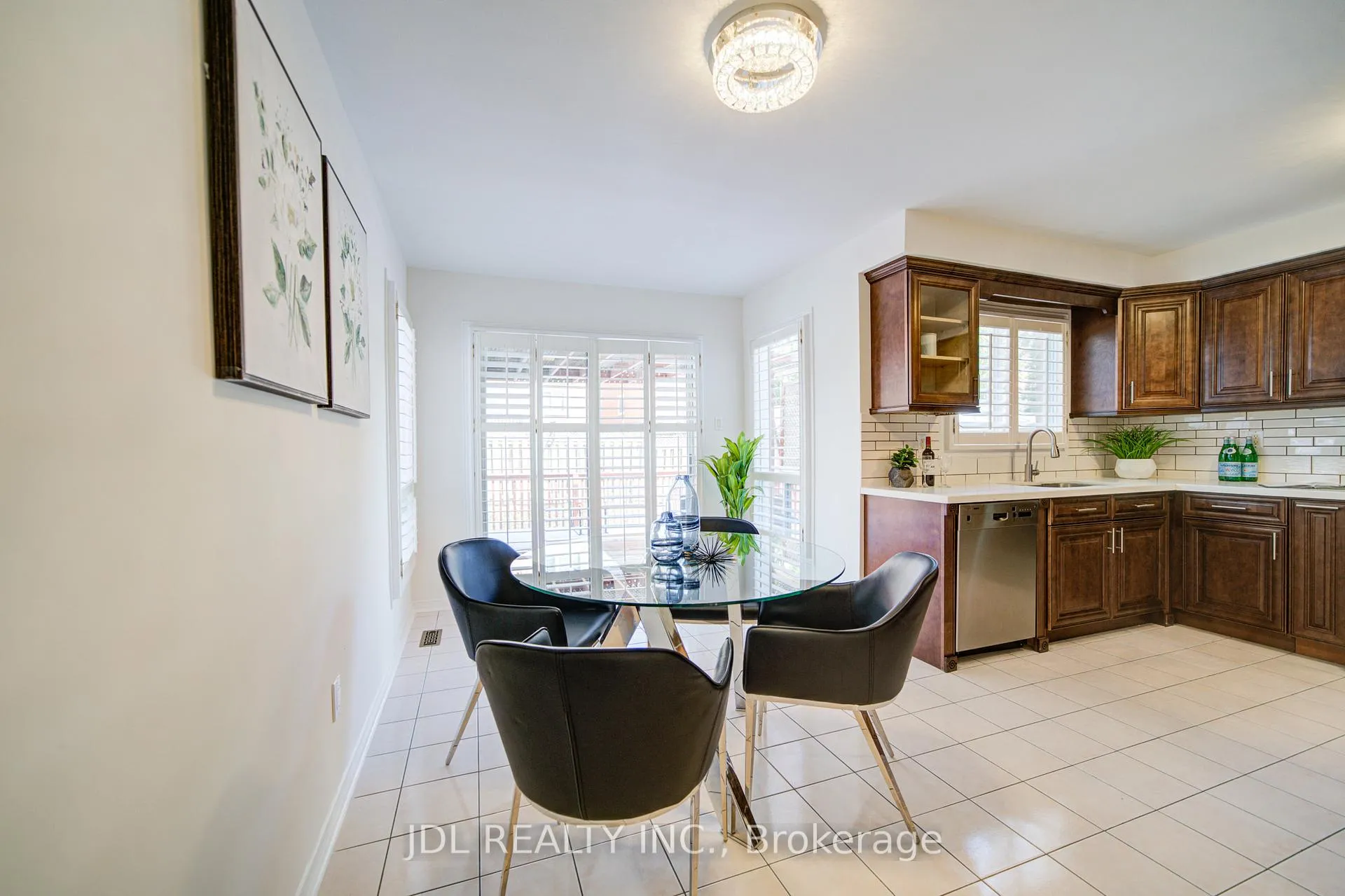 Photo 13 of 50 Summitcrest Drive, Richmond Hill, Devonsleigh — HOMEH