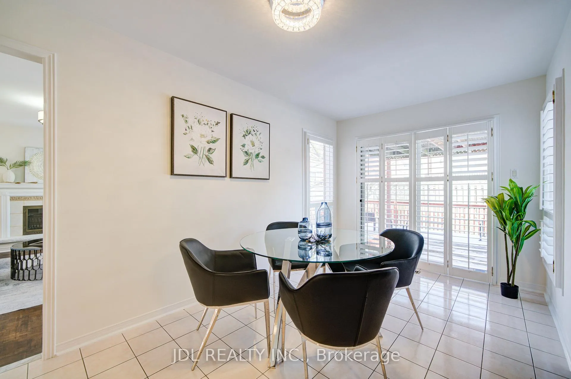 Photo 14 of 50 Summitcrest Drive, Richmond Hill, Devonsleigh — HOMEH