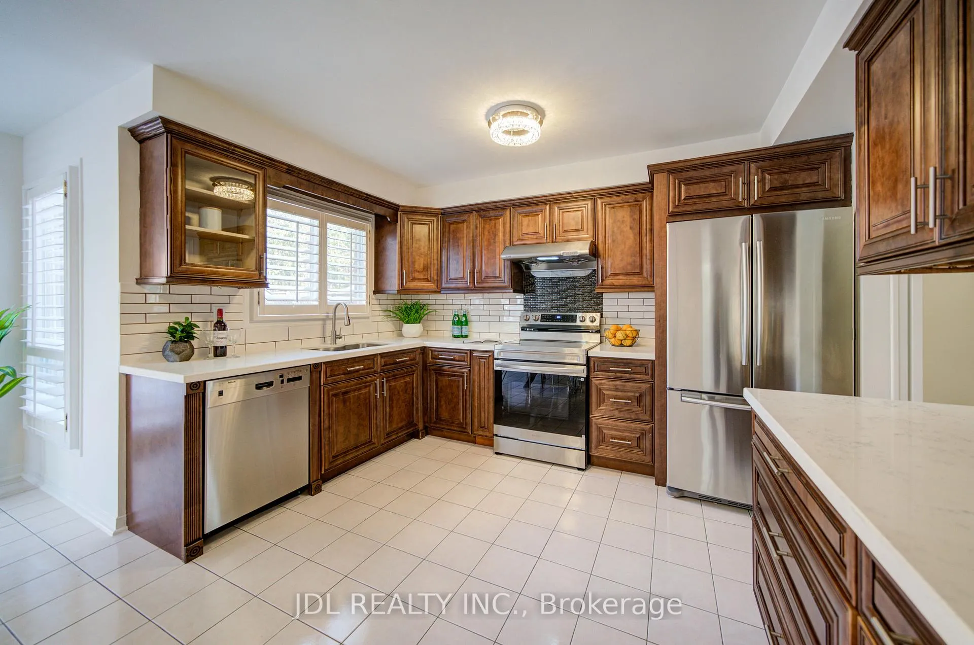 Photo 16 of 50 Summitcrest Drive, Richmond Hill, Devonsleigh — HOMEH