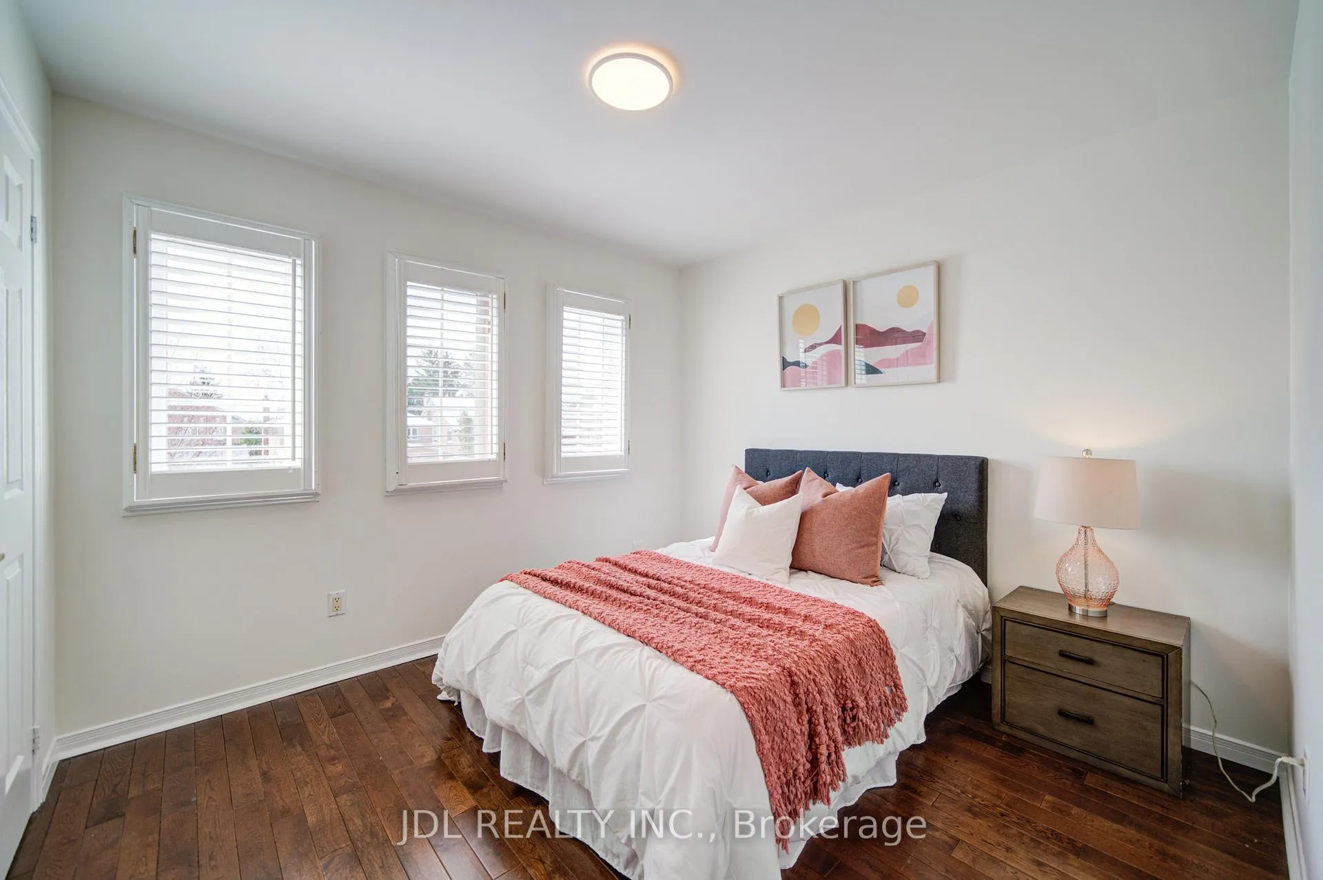 Photo 25 of 50 Summitcrest Drive, Richmond Hill, Devonsleigh — HOMEH