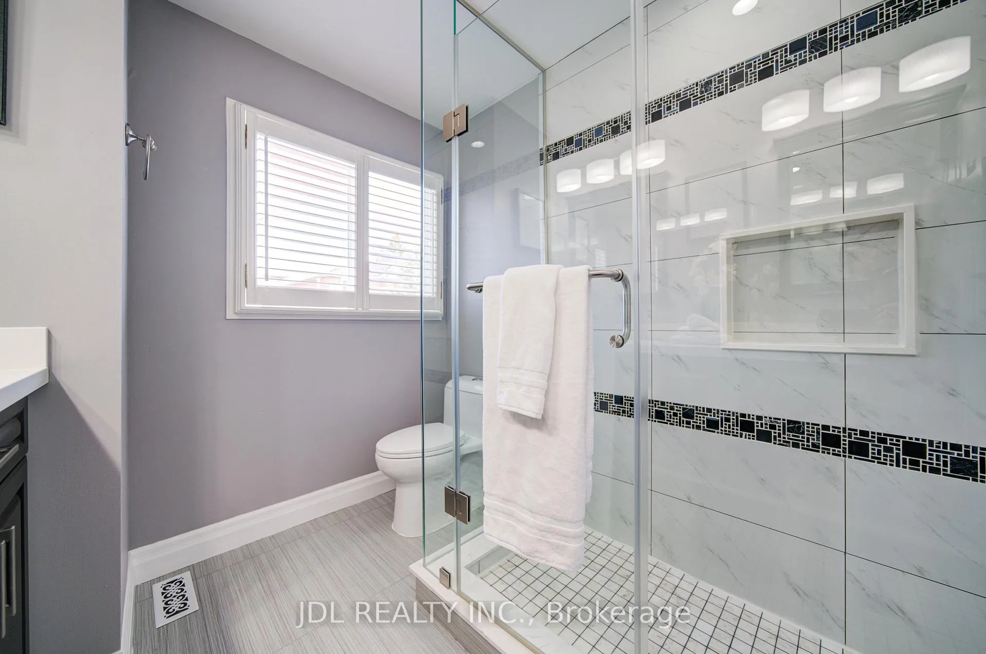 Photo 27 of 50 Summitcrest Drive, Richmond Hill, Devonsleigh — HOMEH