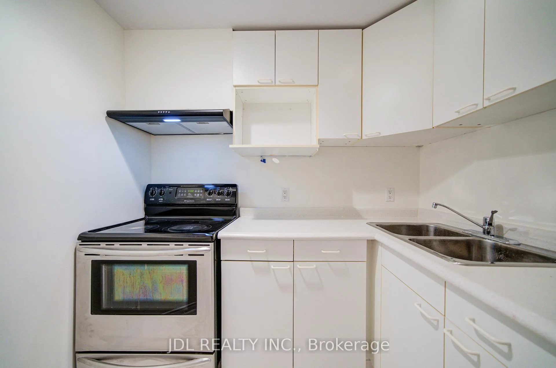 Photo 46 of 50 Summitcrest Drive, Richmond Hill, Devonsleigh — HOMEH