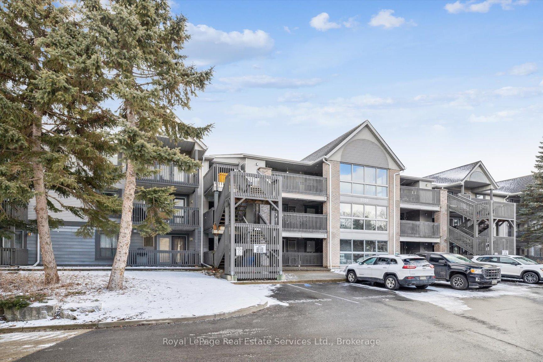 Front of Unit 207, 2020 Cleaver Avenue