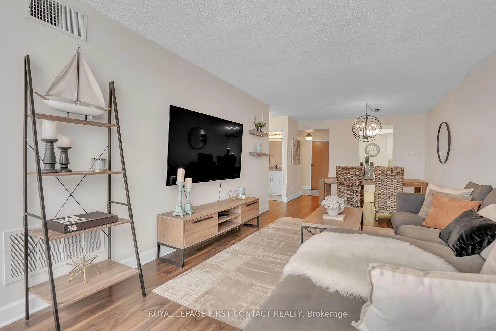 Photo 15 of Unit 902, 65 Ellen Street, Barrie, City Centre — HOMEH