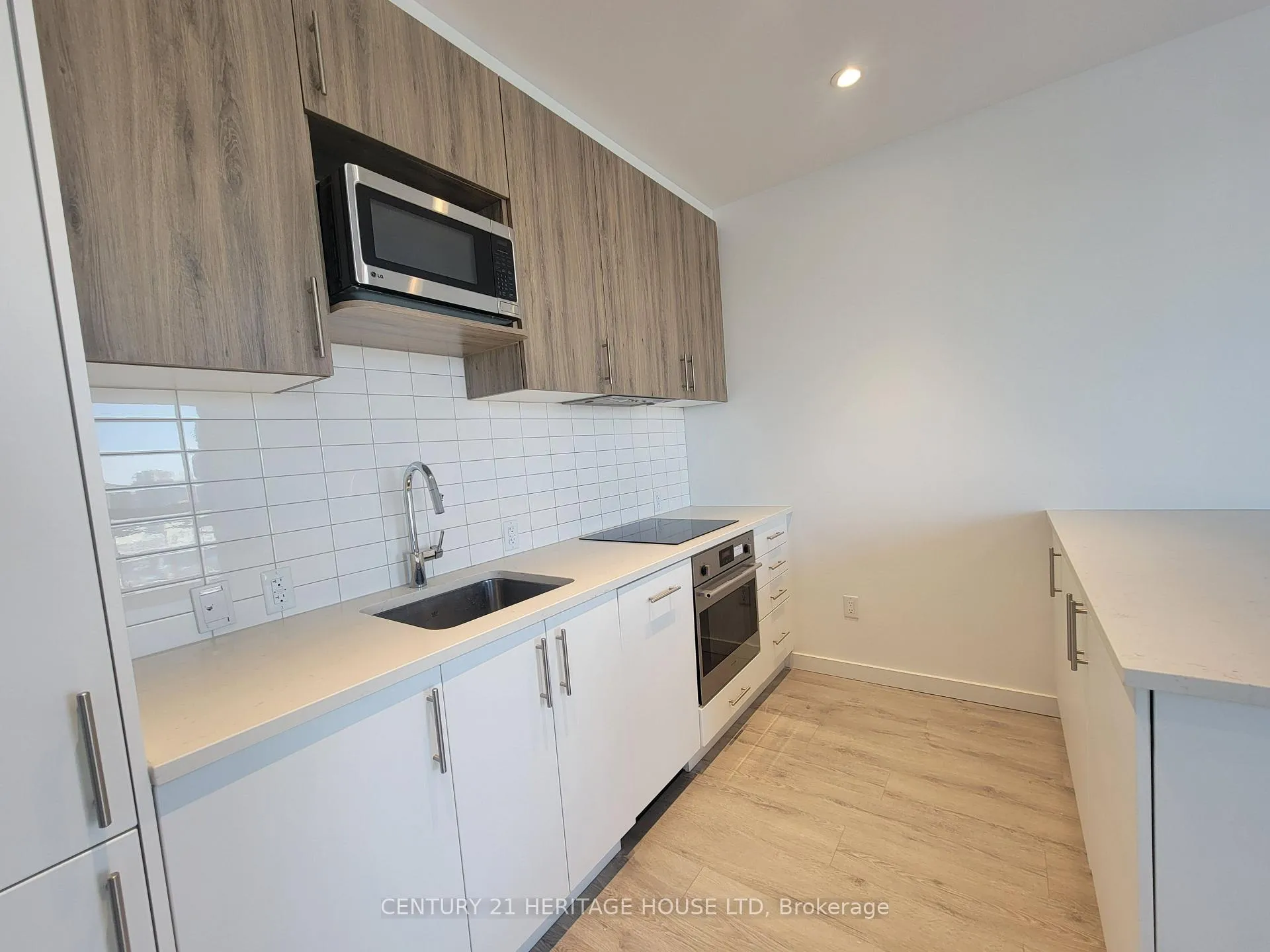 Photo 11 of Unit 1311, 181 King Street S, Waterloo — HOMEH