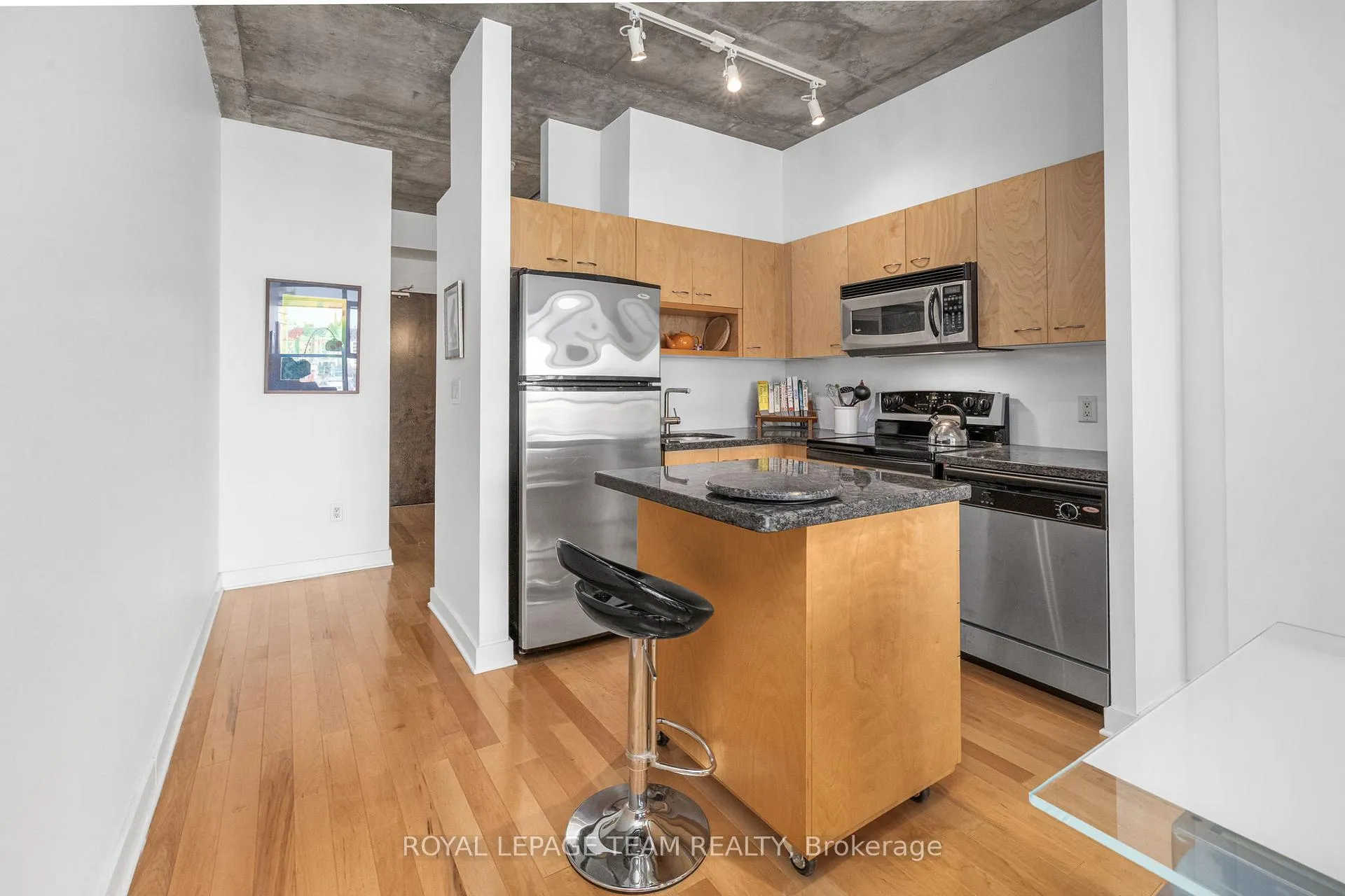 Photo 7 of Unit 1207, 179 George Street, Ottawa, Lower Town/Byward Market — HOMEH