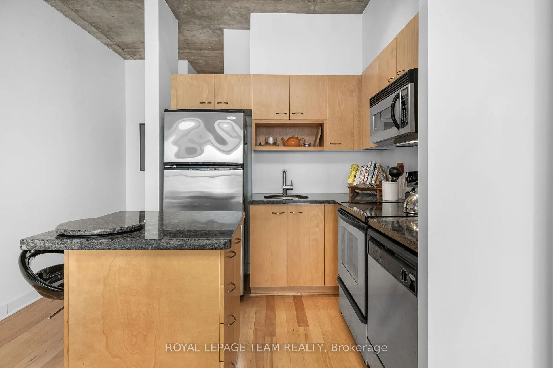 Photo 8 of Unit 1207, 179 George Street, Ottawa, Lower Town/Byward Market — HOMEH