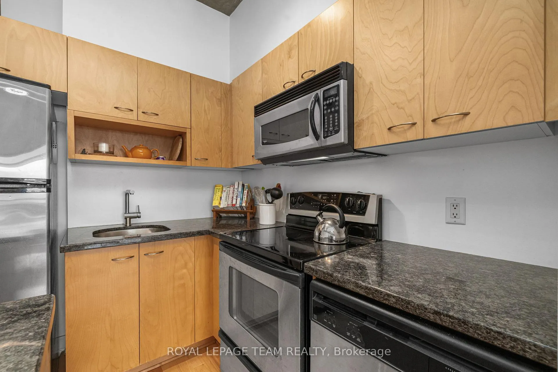 Photo 9 of Unit 1207, 179 George Street, Ottawa, Lower Town/Byward Market — HOMEH