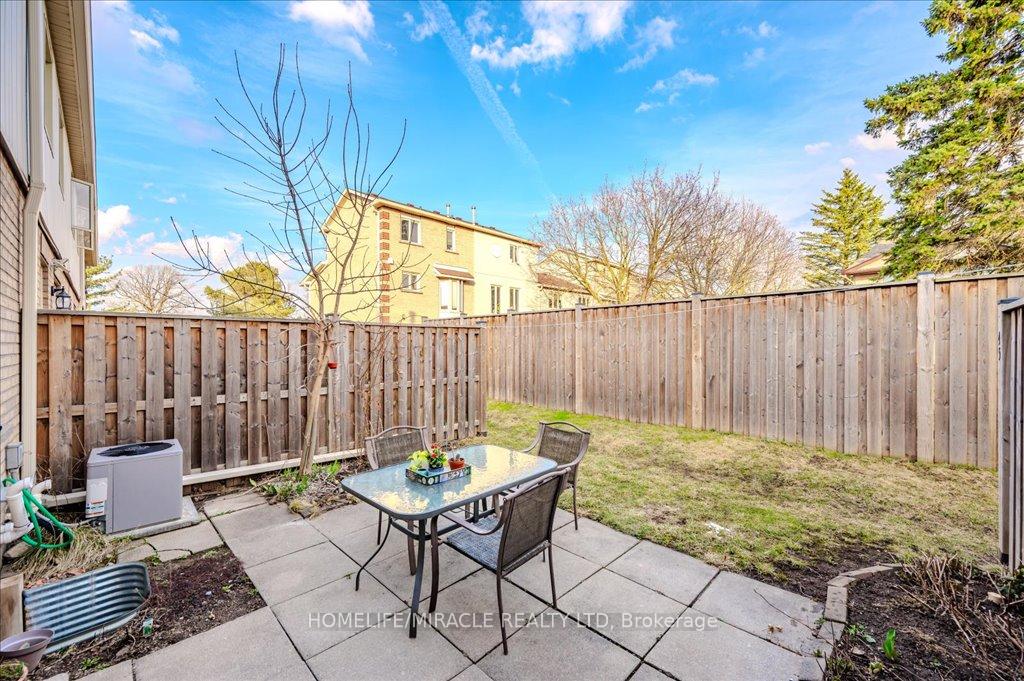 Photo 37 of Unit 45, 302 College Avenue W, Guelph, Dovercliffe Park/Old University — HOMEH