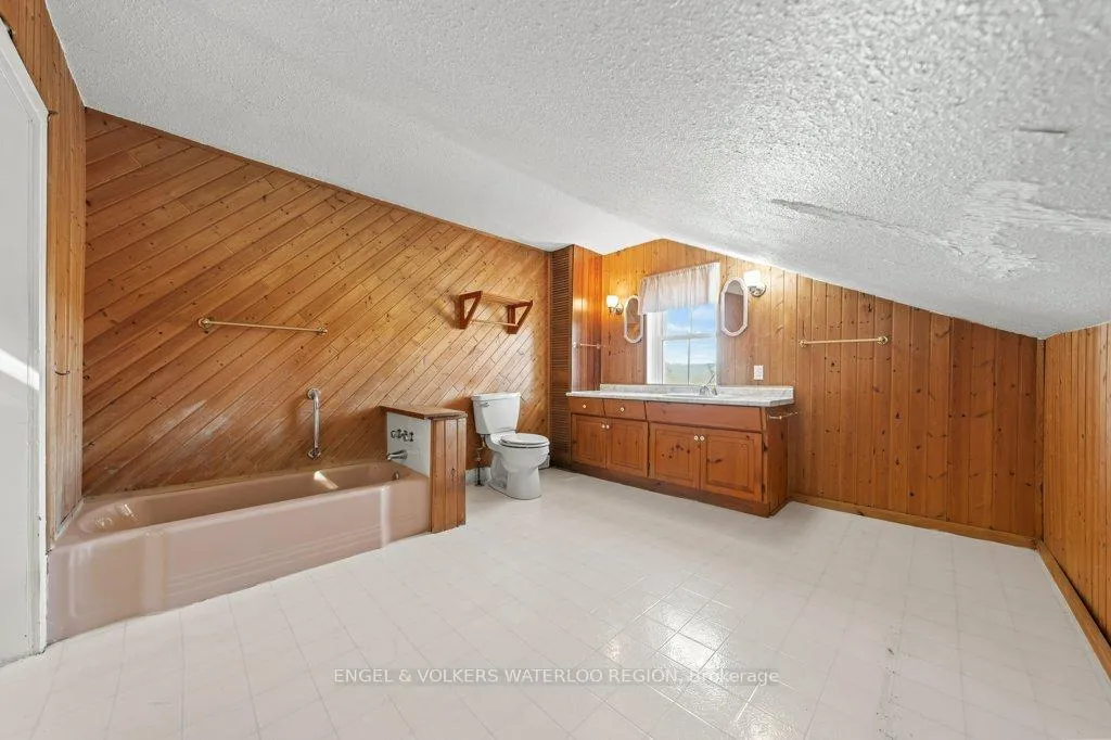 Photo 32 of 1373 Edworthy Side Road, North Dumfries — HOMEH