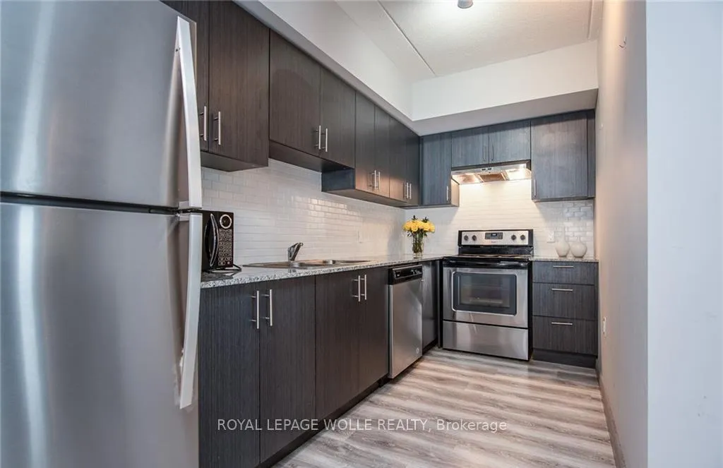 Photo 8 of Unit 609F, 275 Larch Street, Waterloo — HOMEH